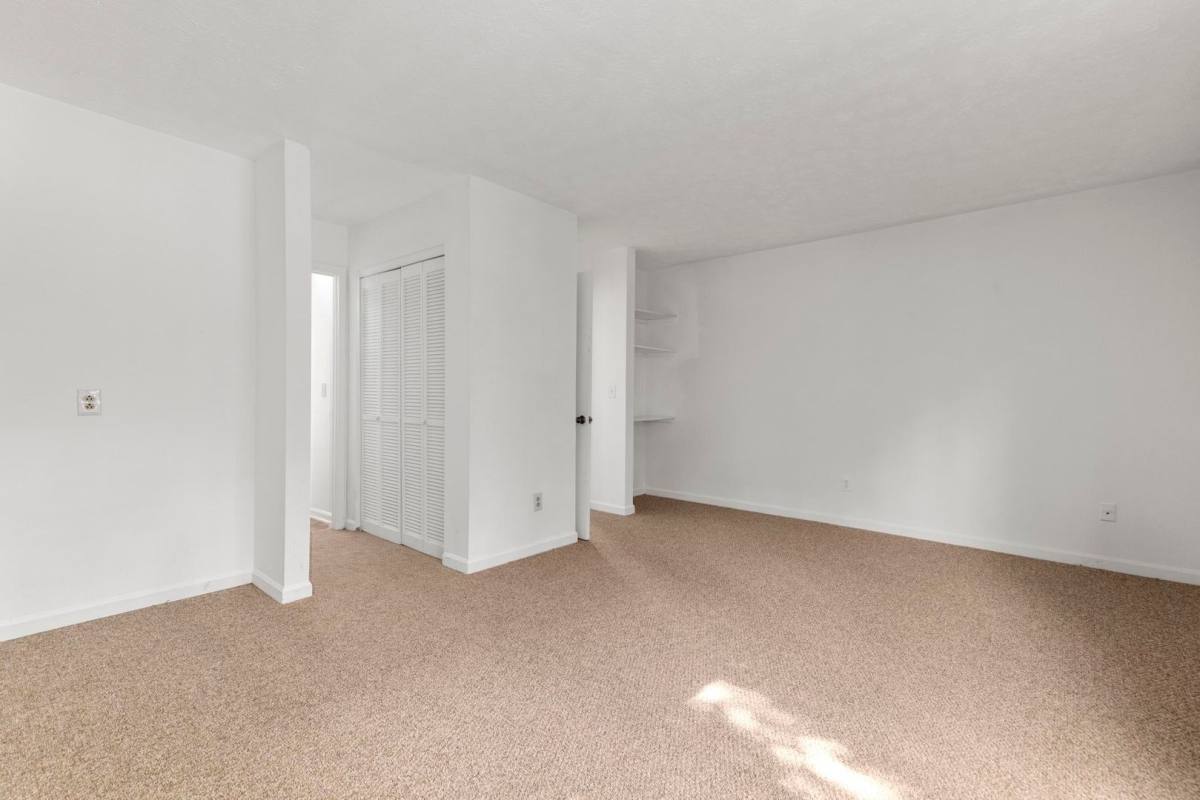 Townhouse for rent at 210 N Ross St, Auburn, AL 36830