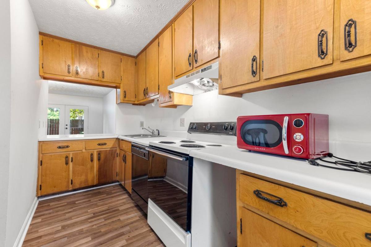 Townhouse for rent at 210 N Ross St, Auburn, AL 36830