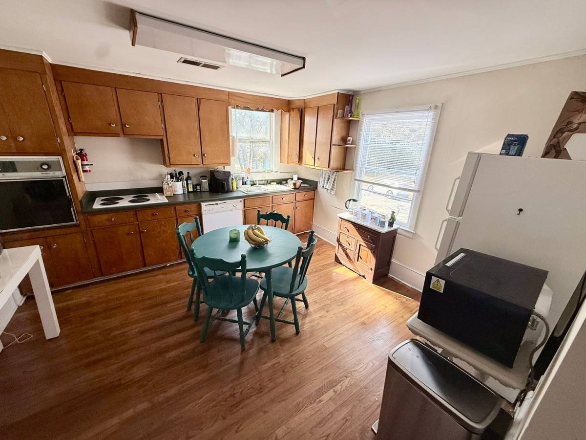 Apartment for rent at 195 Barrow St, Athens, GA 30601