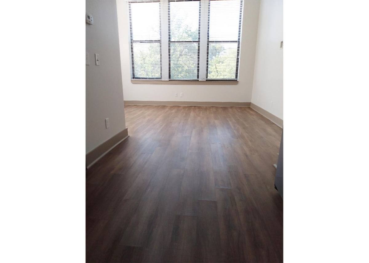 Apartment for rent at 500 Lafayette Ave, Cincinnati, OH 45220