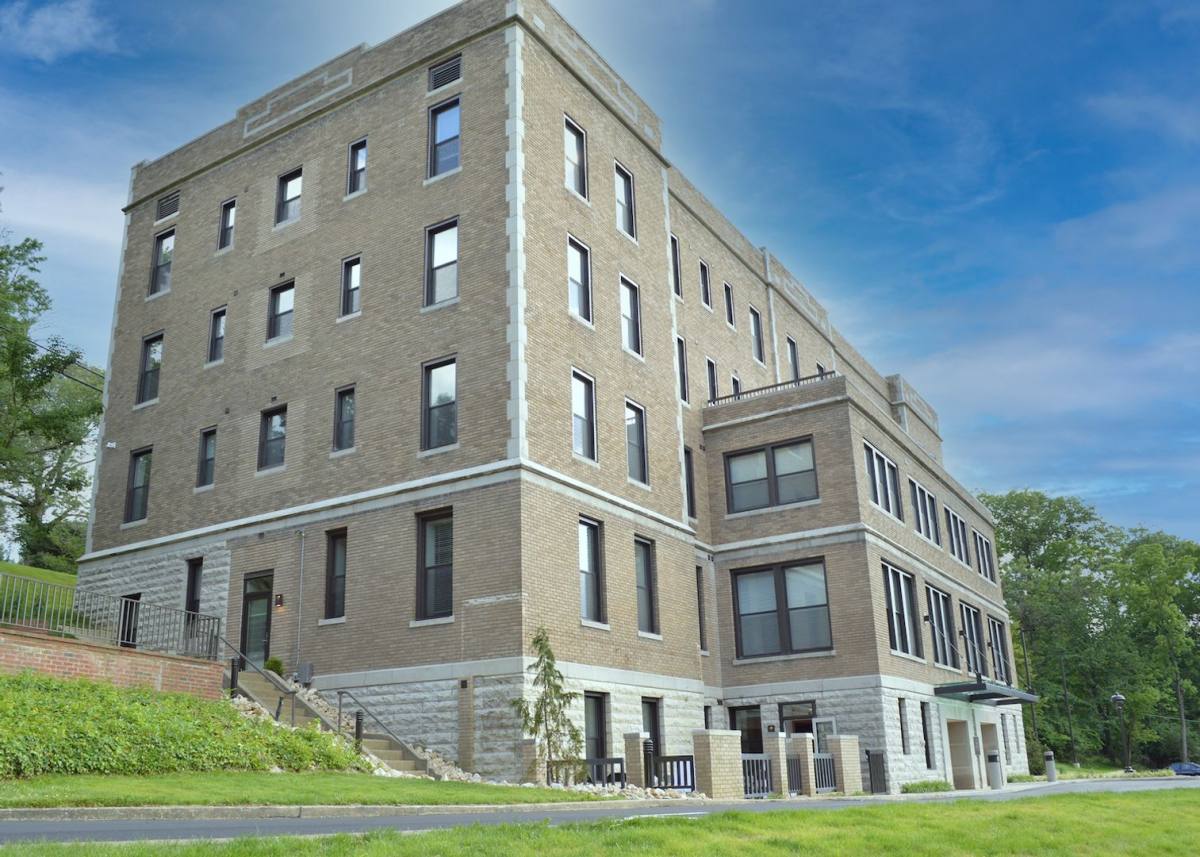 Apartment for rent at 500 Lafayette Ave, Cincinnati, OH 45220