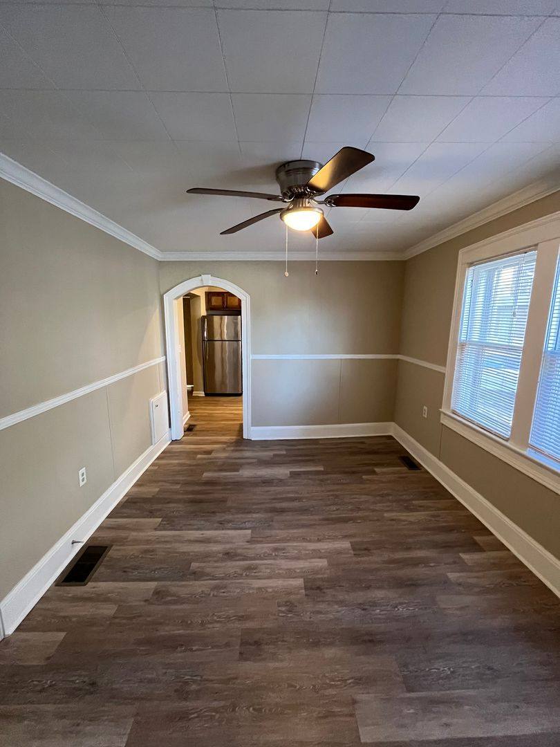 House for rent at 515 E 7th Ave, Bowling Green, KY 42101