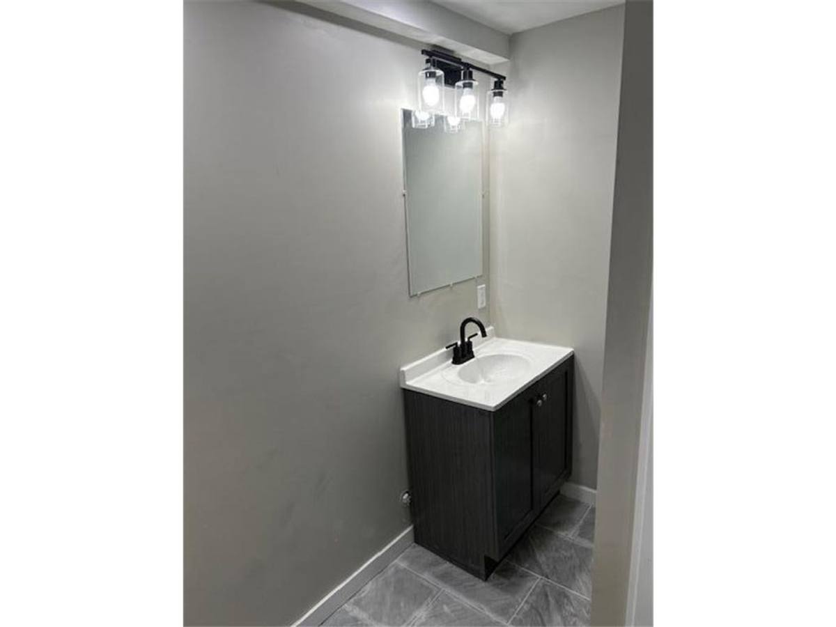 Apartment for rent at 1023 17th Ave SE, Minneapolis, MN 55414