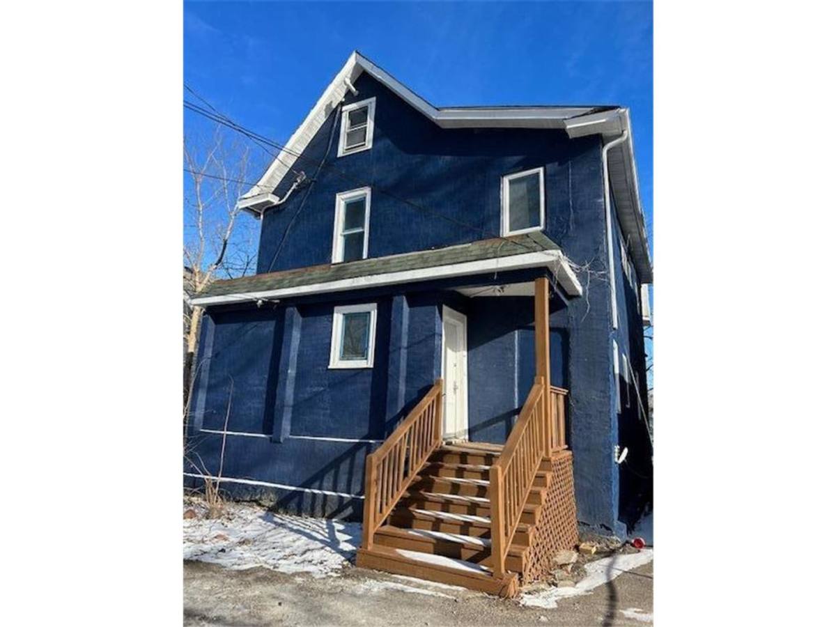 Apartment for rent at 1023 17th Ave SE, Minneapolis, MN 55414