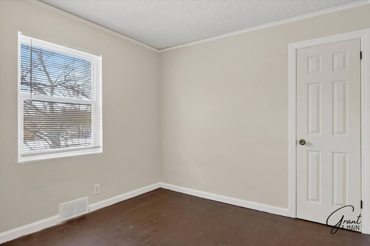 Apartment for rent at 12200 Cheyenne St, Detroit, MI 48227