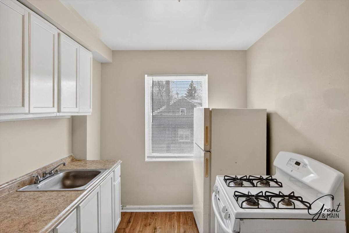 Apartment for rent at 12200 Cheyenne St, Detroit, MI 48227