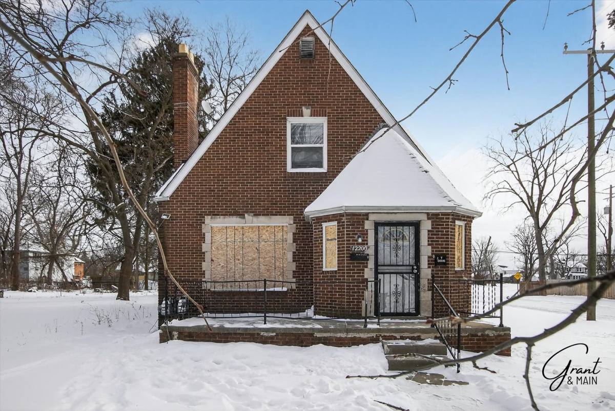 Apartment for rent at 12200 Cheyenne St, Detroit, MI 48227
