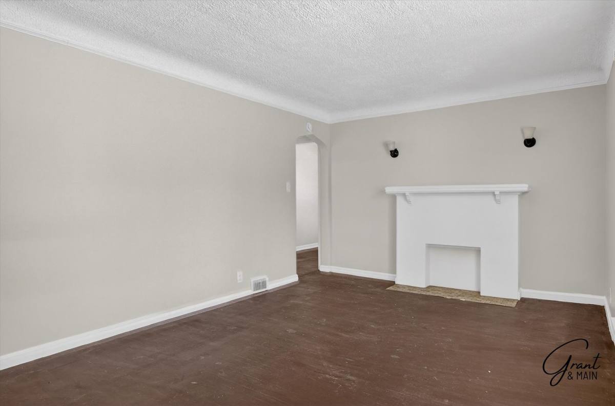 Apartment for rent at 12200 Cheyenne St, Detroit, MI 48227