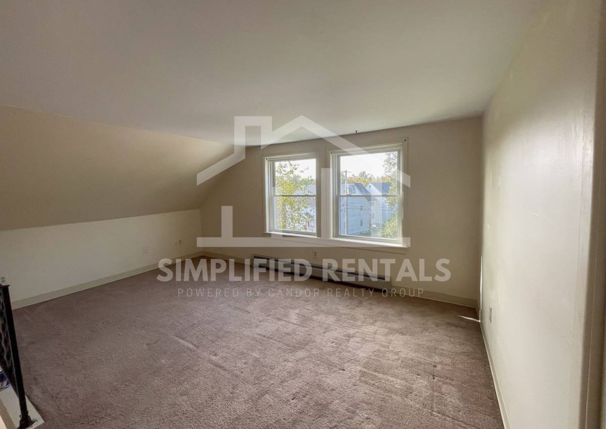 Apartment for rent at 287 Rochester Hill Rd, Rochester, NH 03867