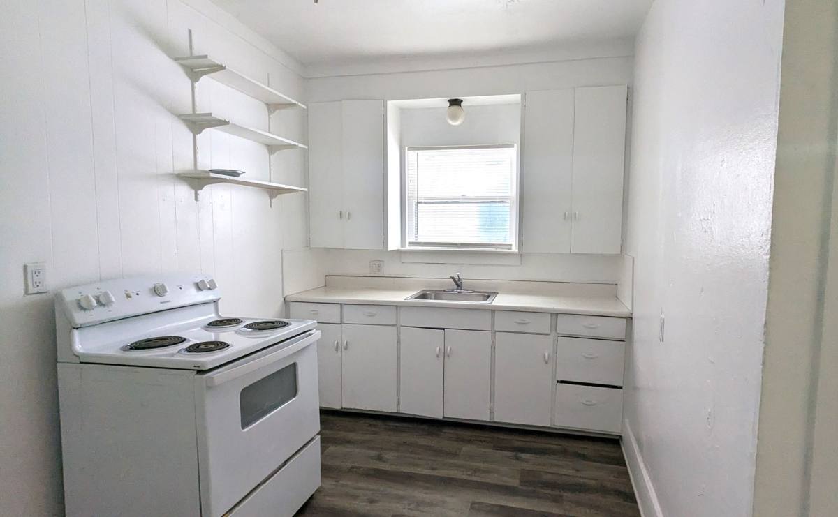 Apartment for rent at 2516 5th St, Muskegon, MI 49444