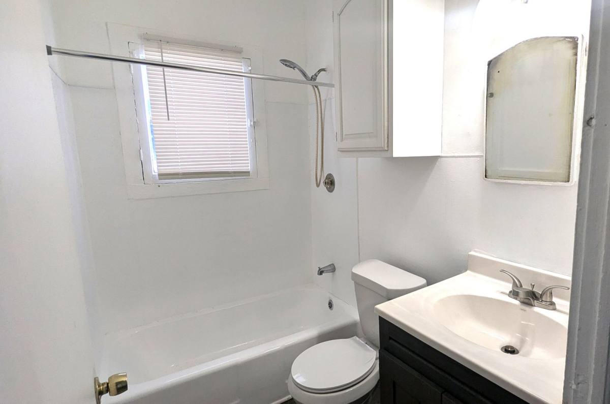 Apartment for rent at 2516 5th St, Muskegon, MI 49444