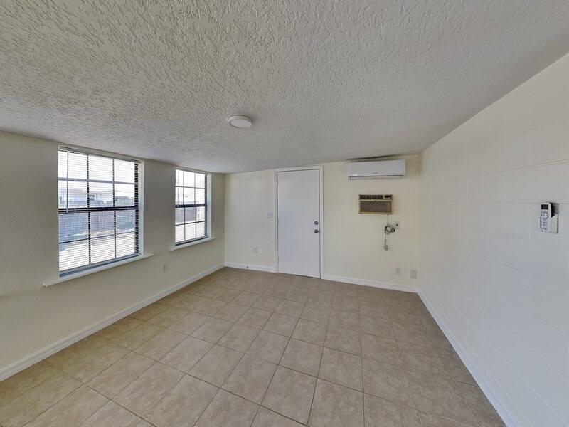 House for rent at 465 Oak Dr, Tavares, FL 32778