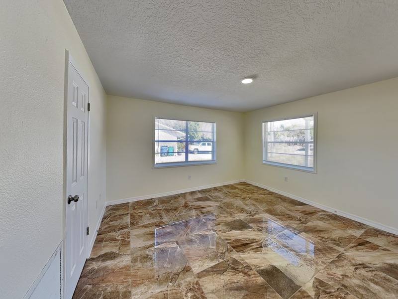 House for rent at 465 Oak Dr, Tavares, FL 32778
