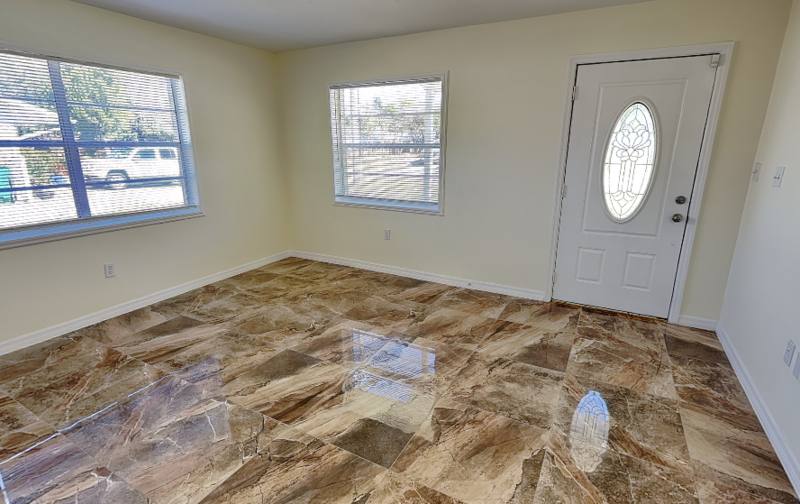 House for rent at 465 Oak Dr, Tavares, FL 32778