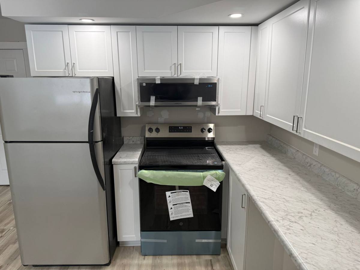 Apartment for rent at 321 323 Elizabeth St, Parma, MI 49269