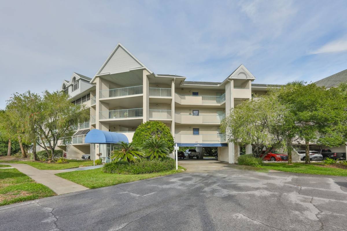 Condo for rent at 5567 Sea Forest Dr, New Port Richey, FL 34652