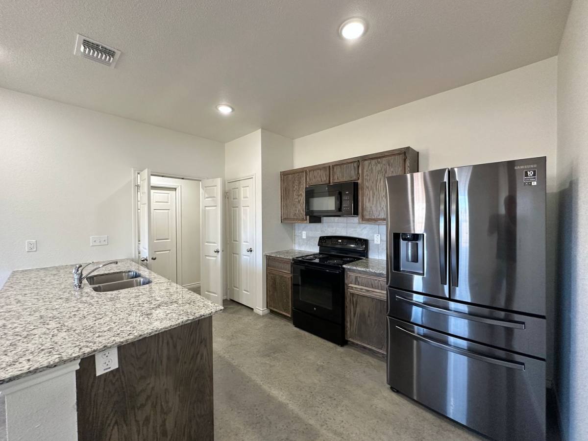 Townhouse for rent at 5814 Harriet Tubman Ave, Killeen, TX 76543