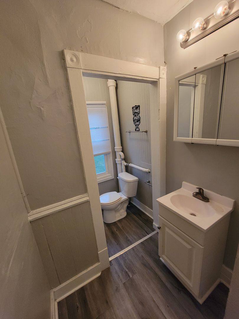 Apartment for rent at 604 Fillmore St, Davenport, IA 52802