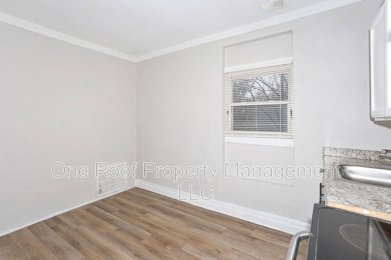 House for rent at 3423 Garner Ave #B, Kansas City, MO 64124