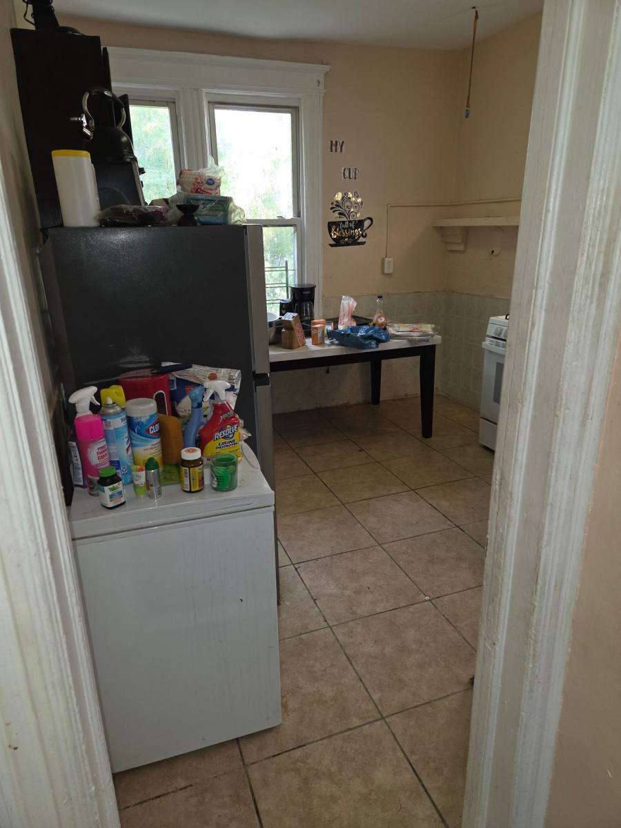Apartment for rent at 91 S Munn Ave, Newark, NJ 07106
