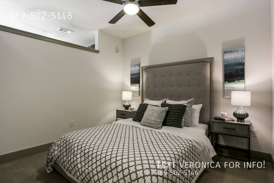 Townhouse for rent at 2110 Peak St, Dallas, TX 75204