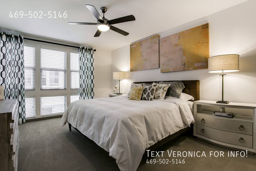 Townhouse for rent at 2110 Peak St, Dallas, TX 75204