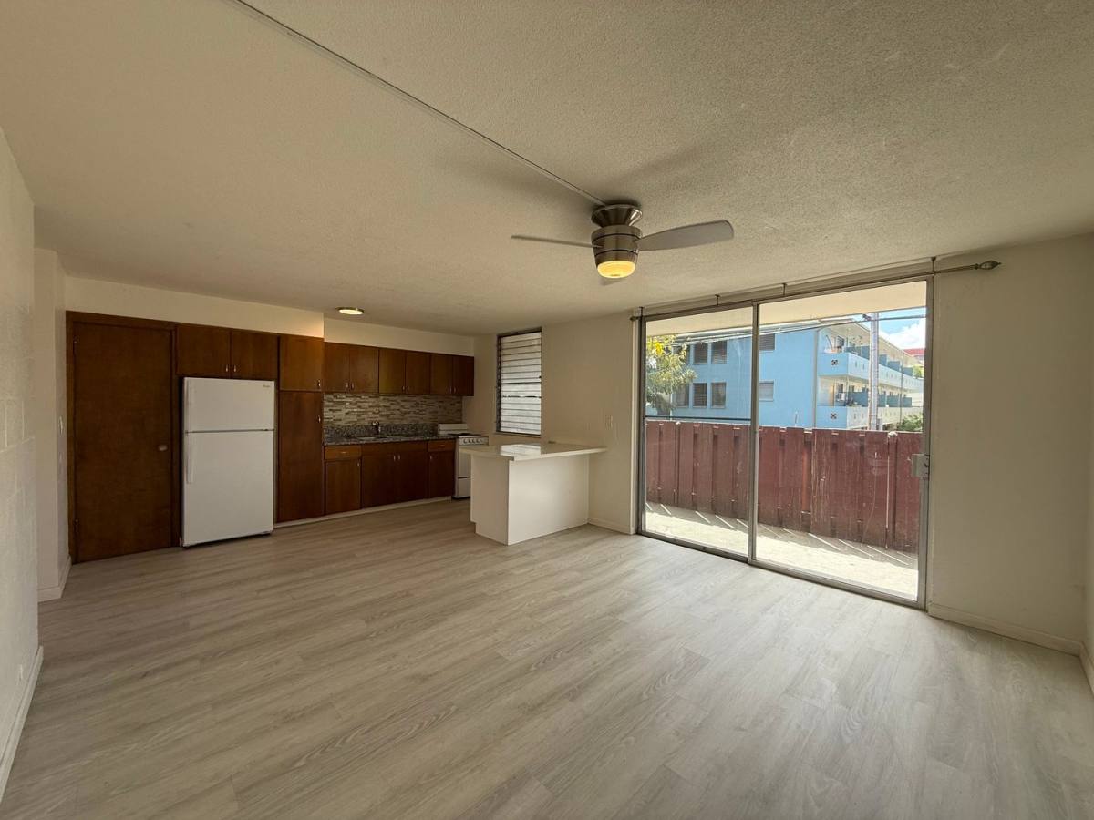 Apartment for rent at 1508 Pensacola St, Honolulu, HI 96822