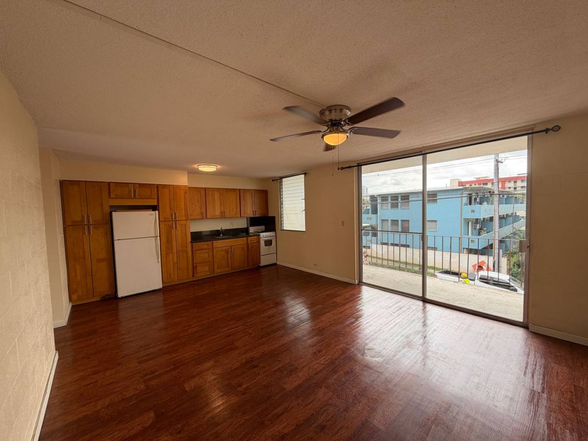 Apartment for rent at 1508 Pensacola St, Honolulu, HI 96822