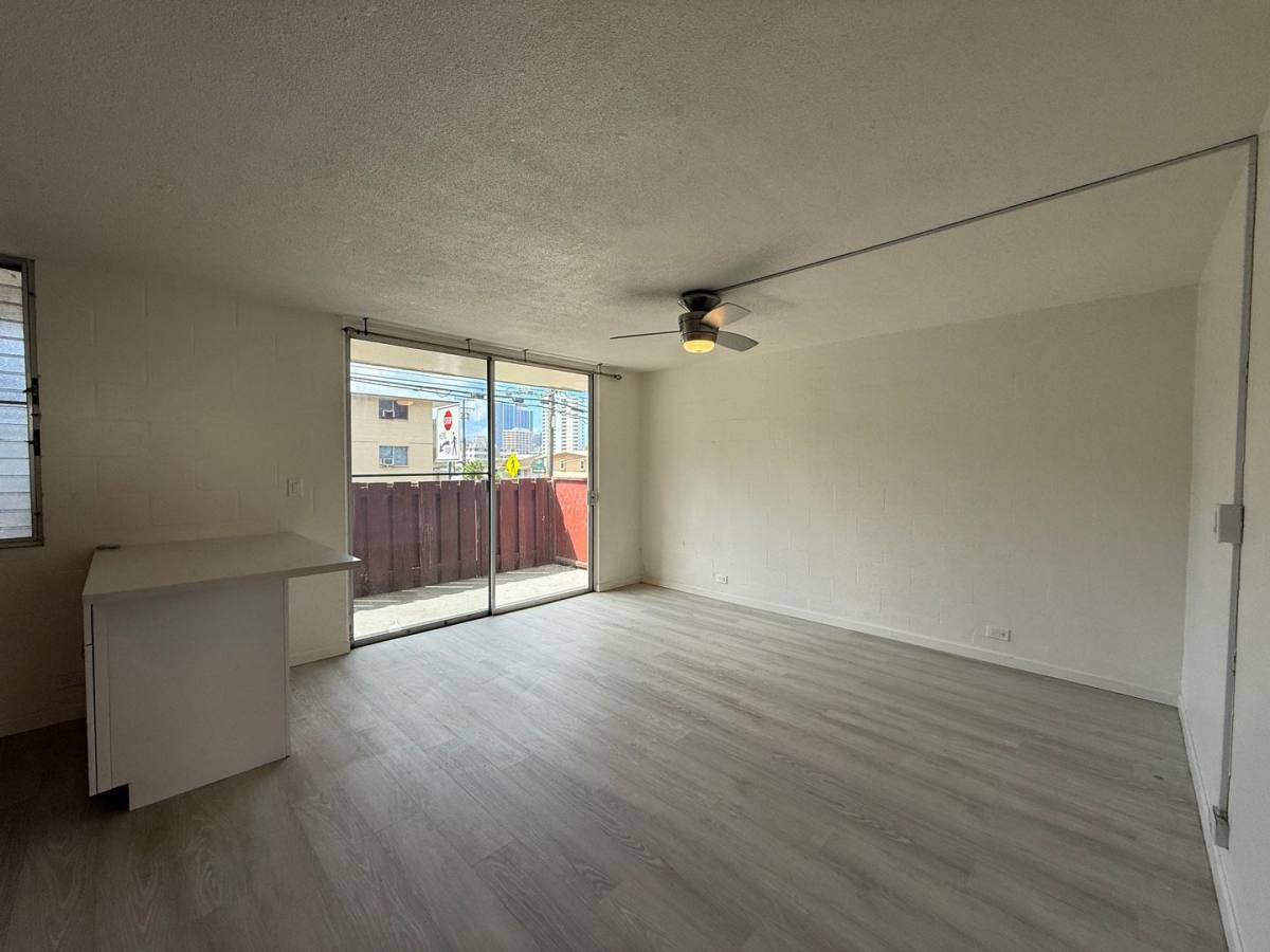 Apartment for rent at 1508 Pensacola St, Honolulu, HI 96822