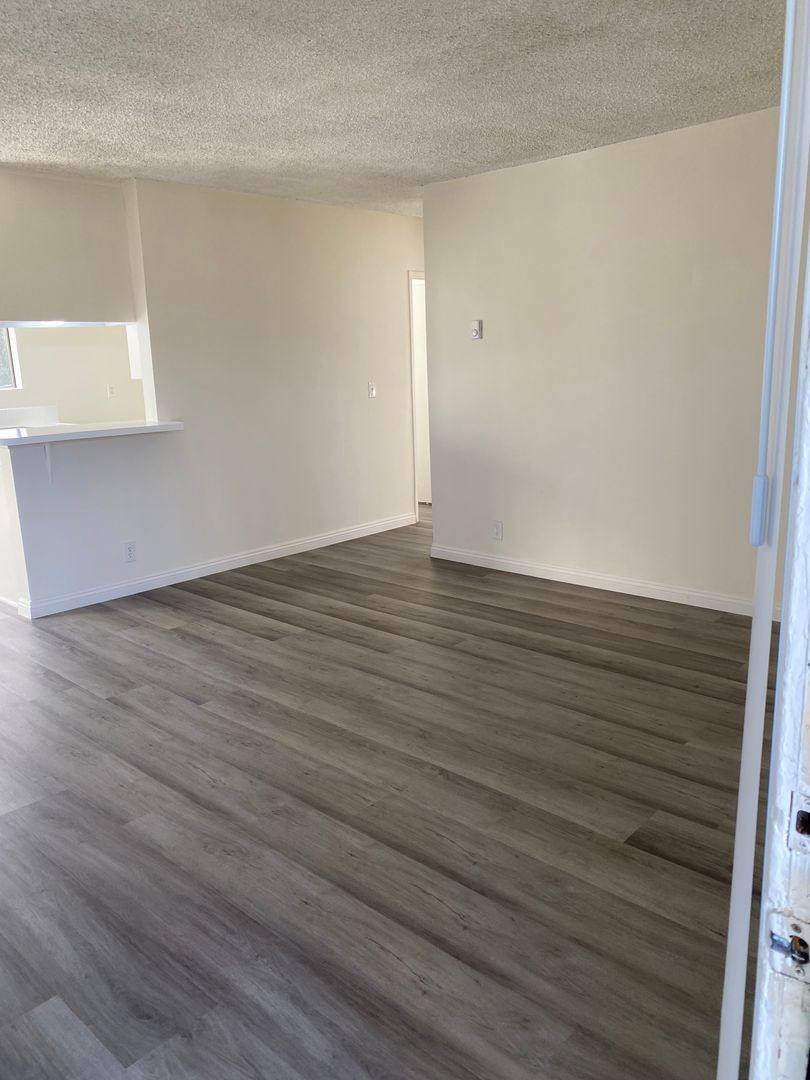 Apartment for rent at 20356 Cohasset, Winnetka, CA 91306