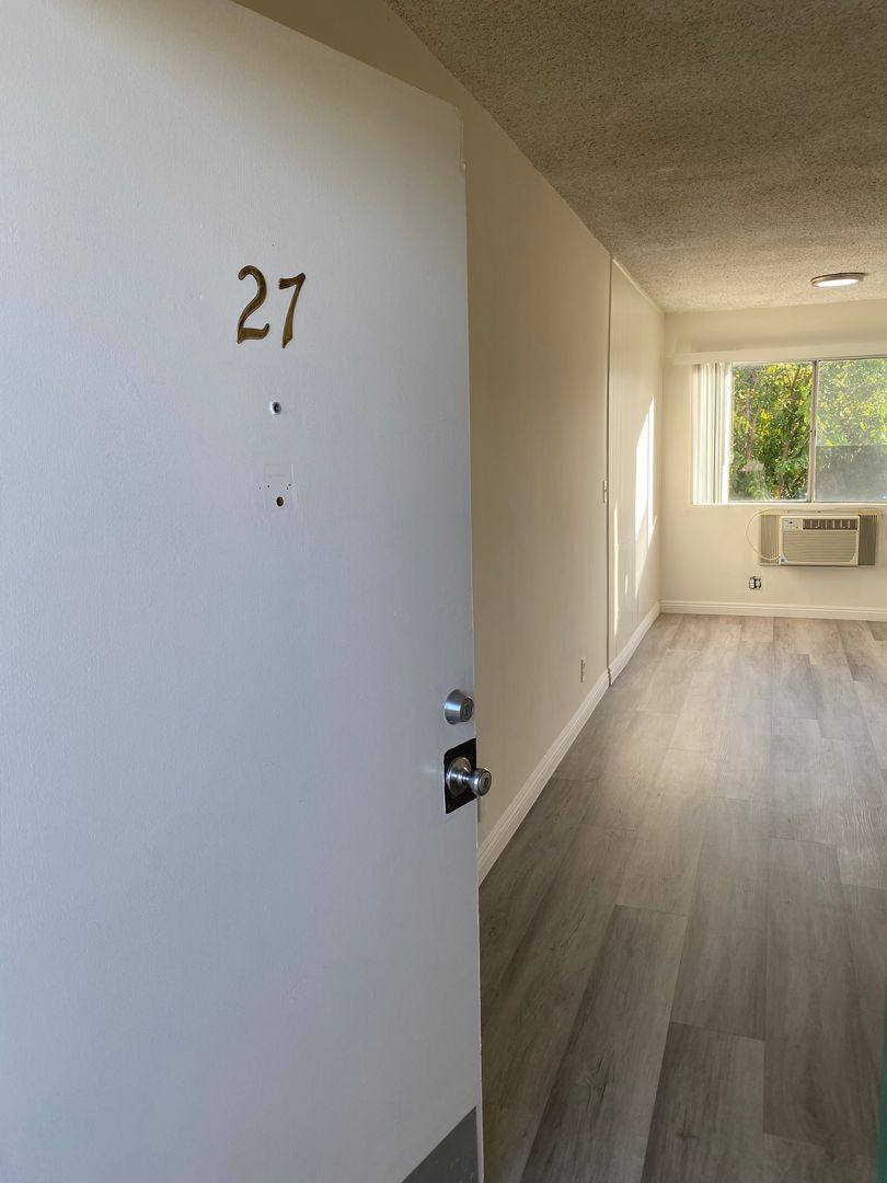 Apartment for rent at 20356 Cohasset, Winnetka, CA 91306