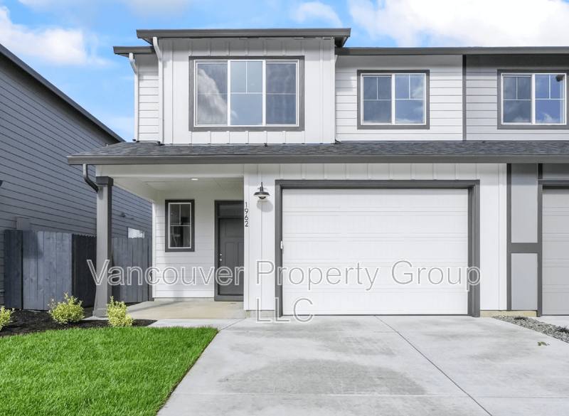Townhouse for rent at 1962 NW 19th Court, Battle Ground, WA 98604