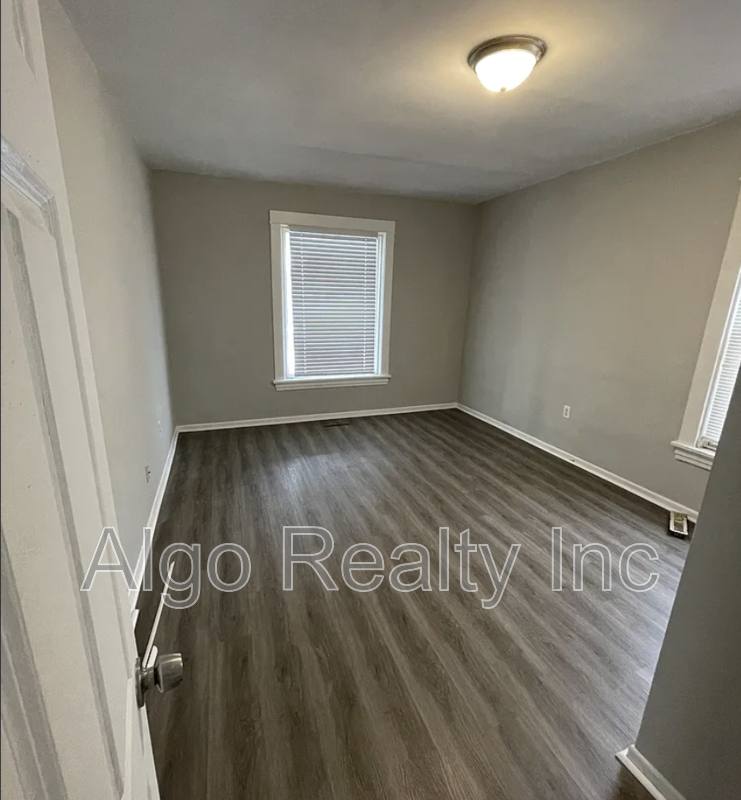 Apartment for rent at 2211 Queen Ave N #1, Minneapolis, MN 55411