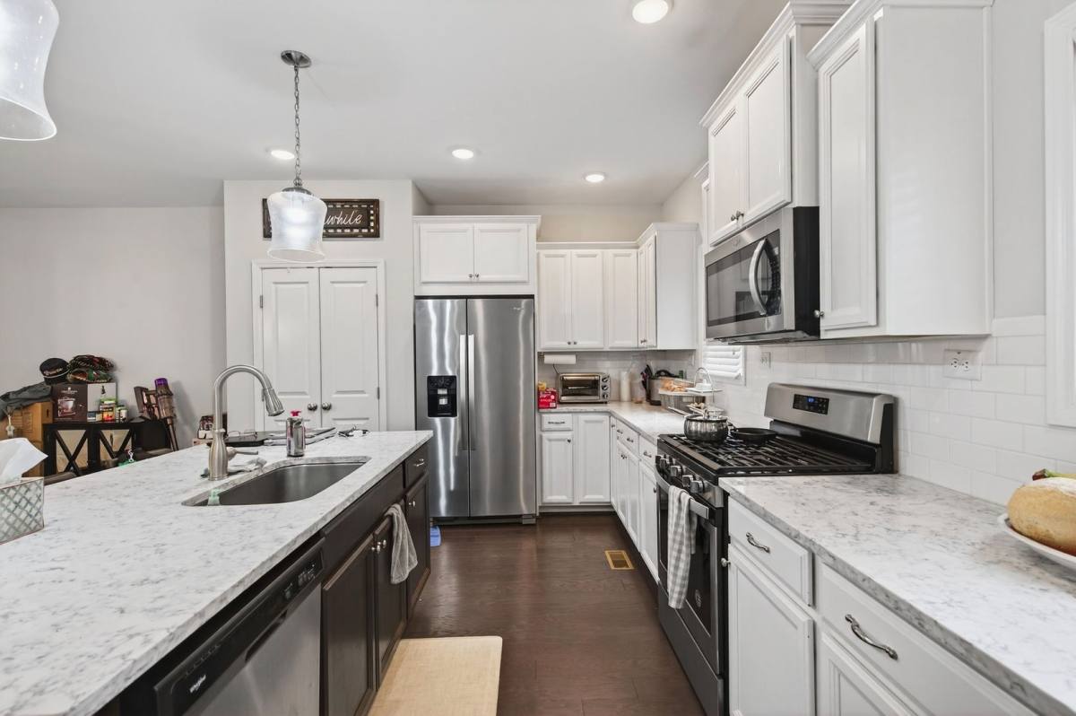 Townhouse for rent at 2860 Boone Dr, Kennesaw, GA 30144
