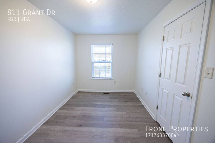 Townhouse for rent at 823 Grant Dr, Hanover, PA 17331