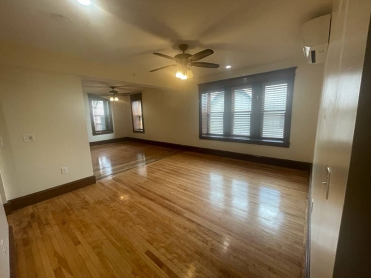 Apartment for rent at 185 Pine St, Holyoke, MA 01040