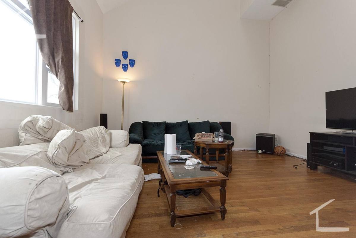 Townhouse for rent at 145 Glenville Ave, Allston, MA 02134