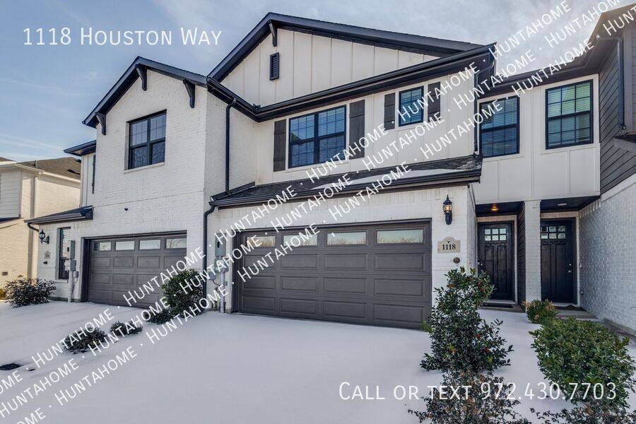Townhouse for rent at 1118 Houston Way, Lewisville, TX 75077