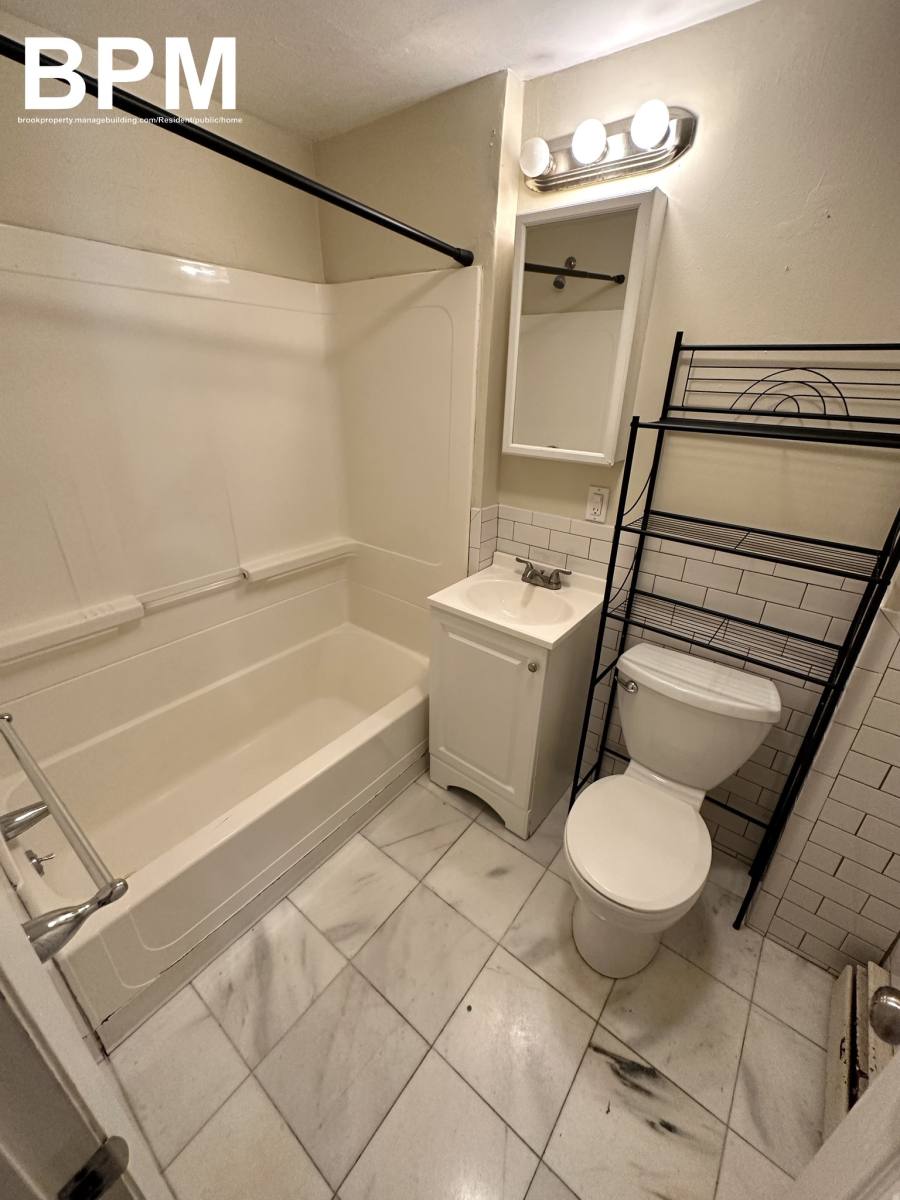 Apartment for rent at 238 Everett St #1, East Boston, MA 02128