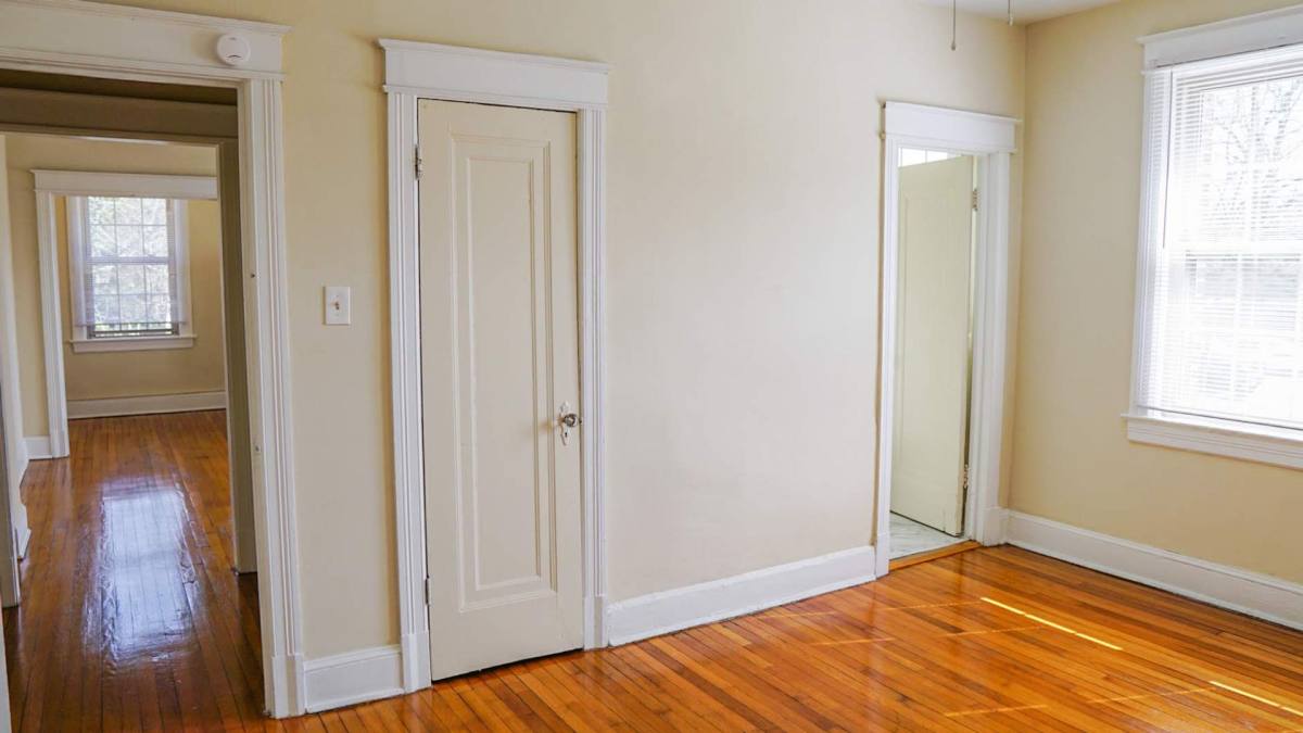 Apartment for rent at 4105 Wisconsin Avenue, NW, Washington, DC 20016
