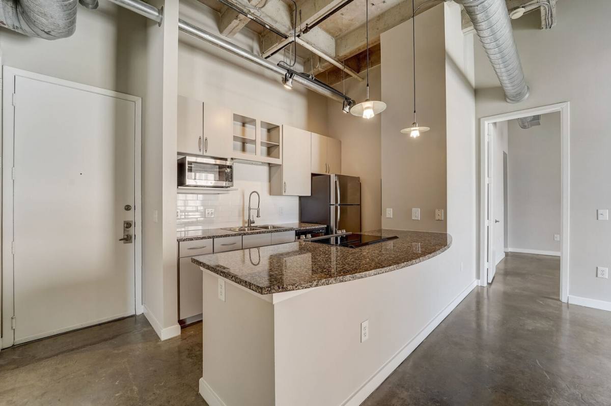 Apartment for rent at 1 Hermann Park Court #HPL1, Houston, TX 77021