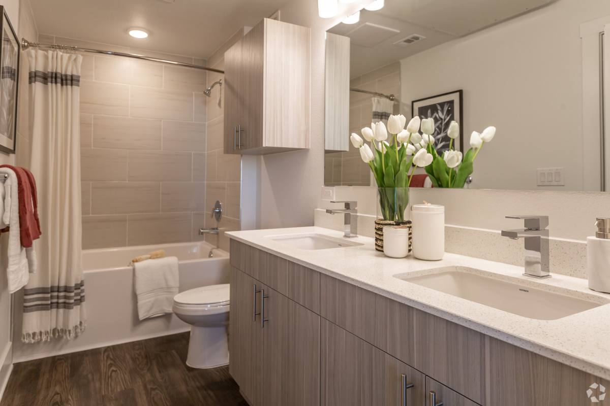 Apartment for rent at 11250 Mason Rd #LR1, Cypress, TX 77433