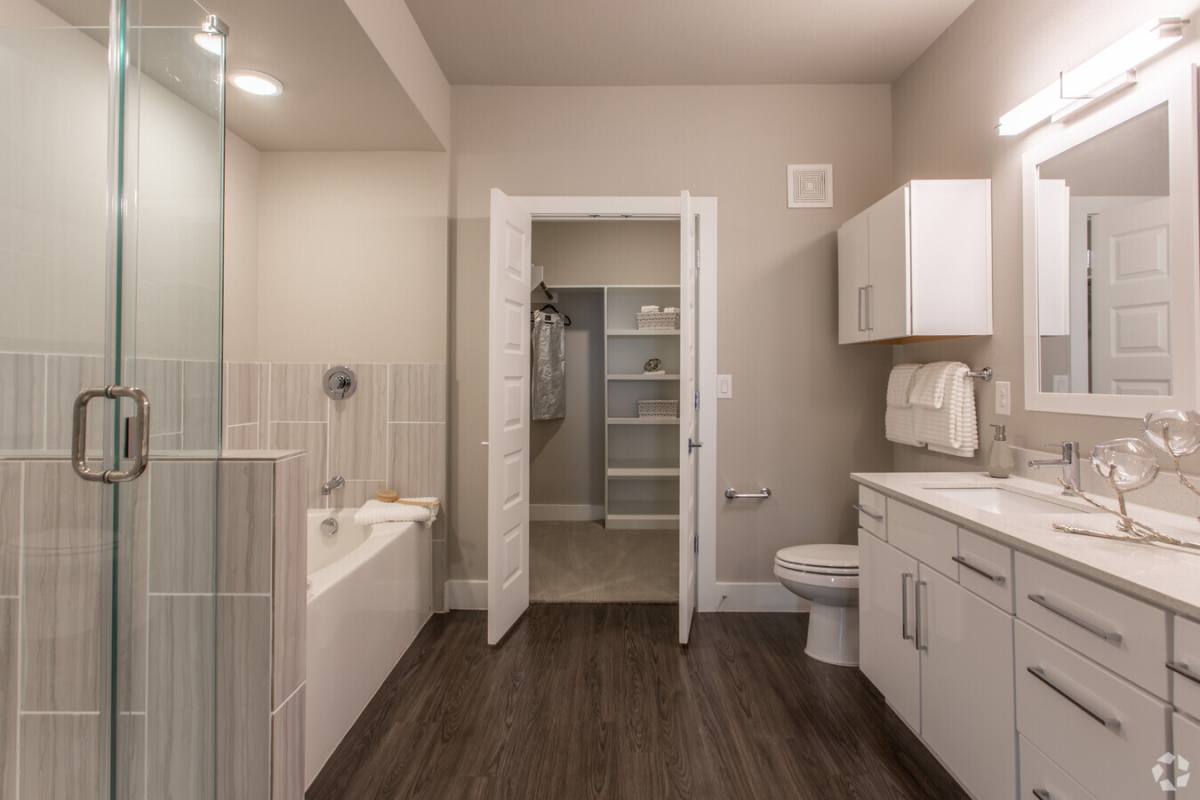 Apartment for rent at 2040 Greenhouse Rd #GH3, Houston, TX 77084