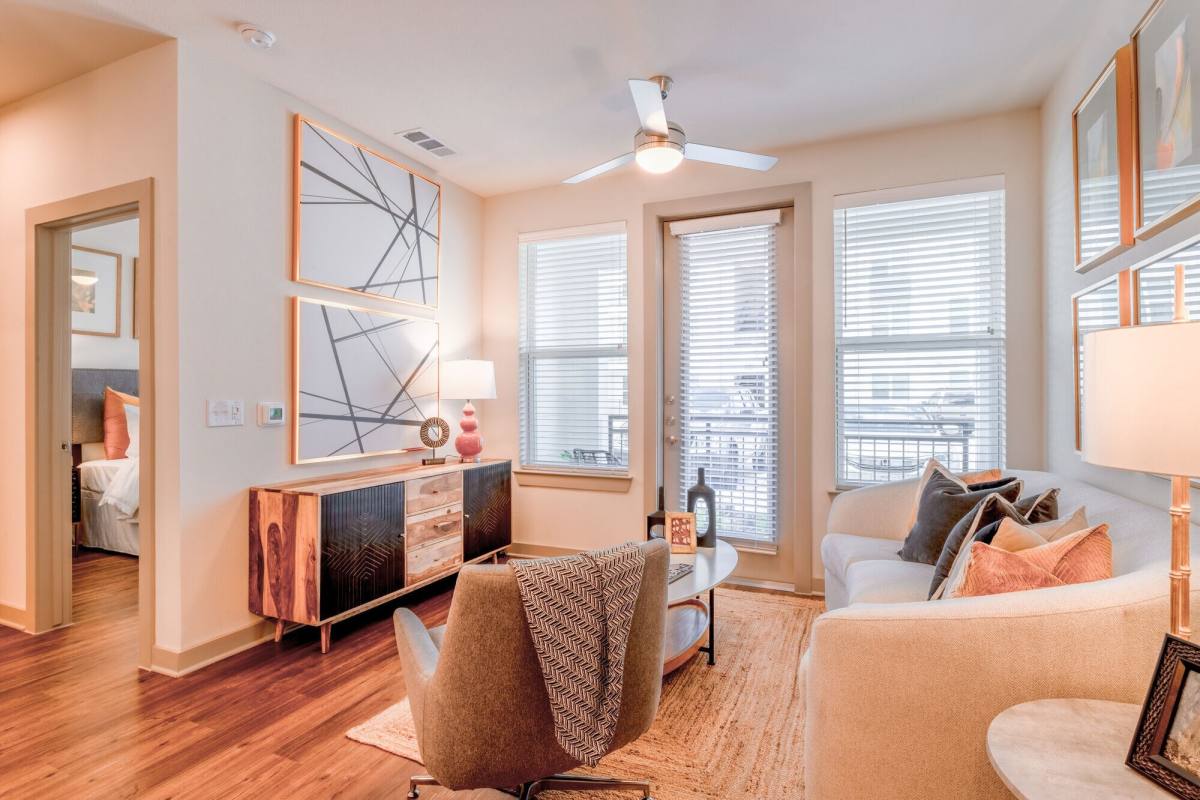 Apartment for rent at 13939 Hillcroft Ave #ESA, Houston, TX 77085