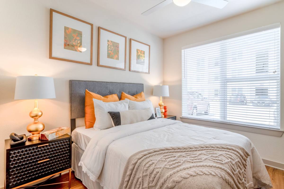 Apartment for rent at 13939 Hillcroft Ave #ESA, Houston, TX 77085
