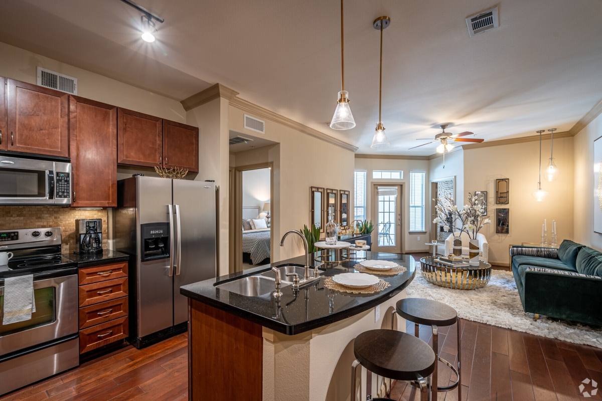 Apartment for rent at 4310 Dunlavy St #FMD, Houston, TX 77006