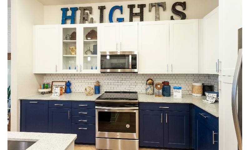 Apartment for rent at 555 W 19th St #F19, Houston, TX 77008