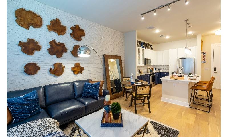 Apartment for rent at 555 W 19th St #F19, Houston, TX 77008
