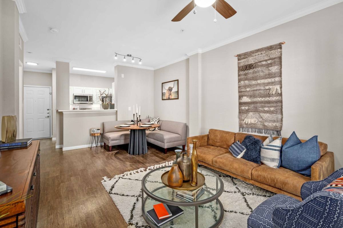 Apartment for rent at 3300 Sage Rd #GMU, Houston, TX 77056
