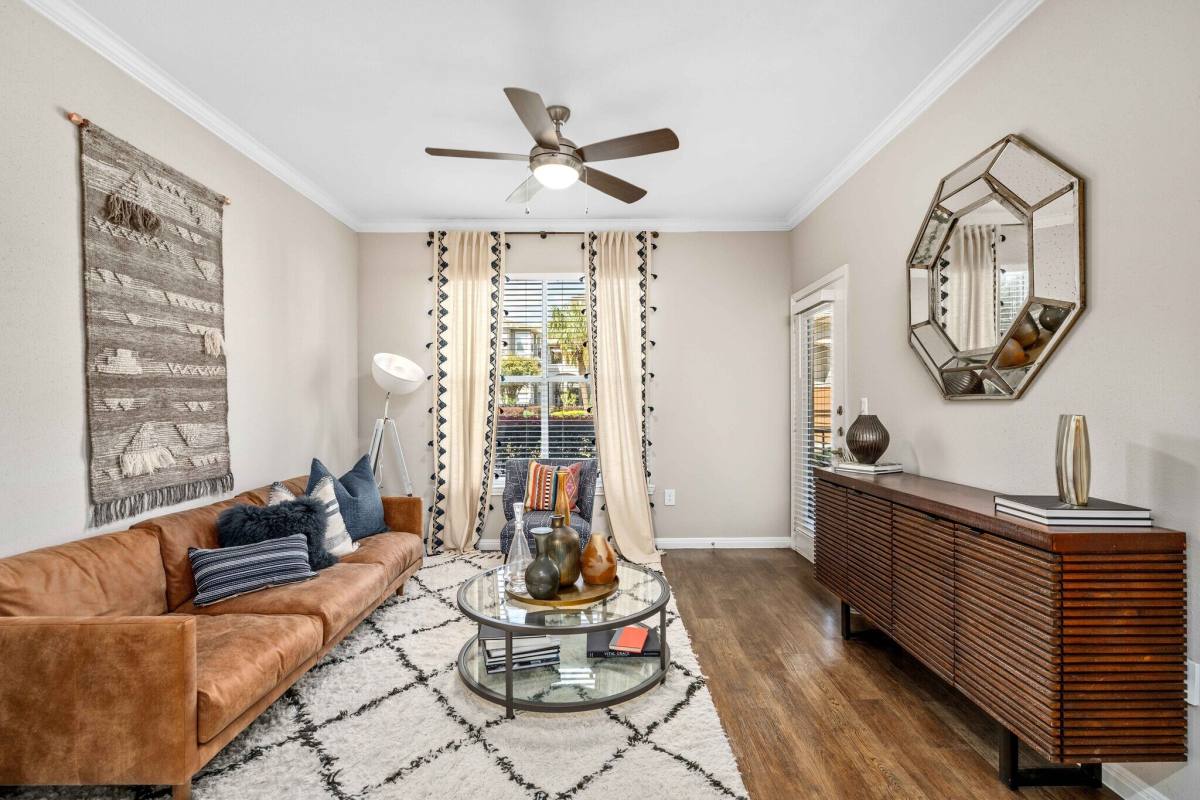 Apartment for rent at 3300 Sage Rd #GMU, Houston, TX 77056